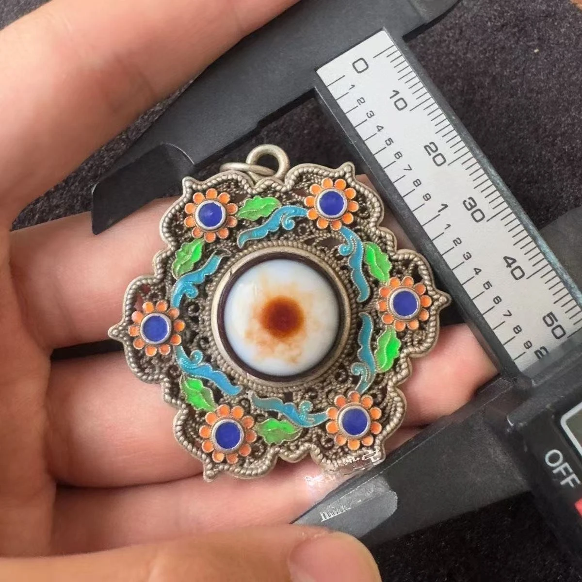 Nepal Tibetan handmade cloisonne baked blue Tibetan silver inlaid eye beads hollow old silver pendant