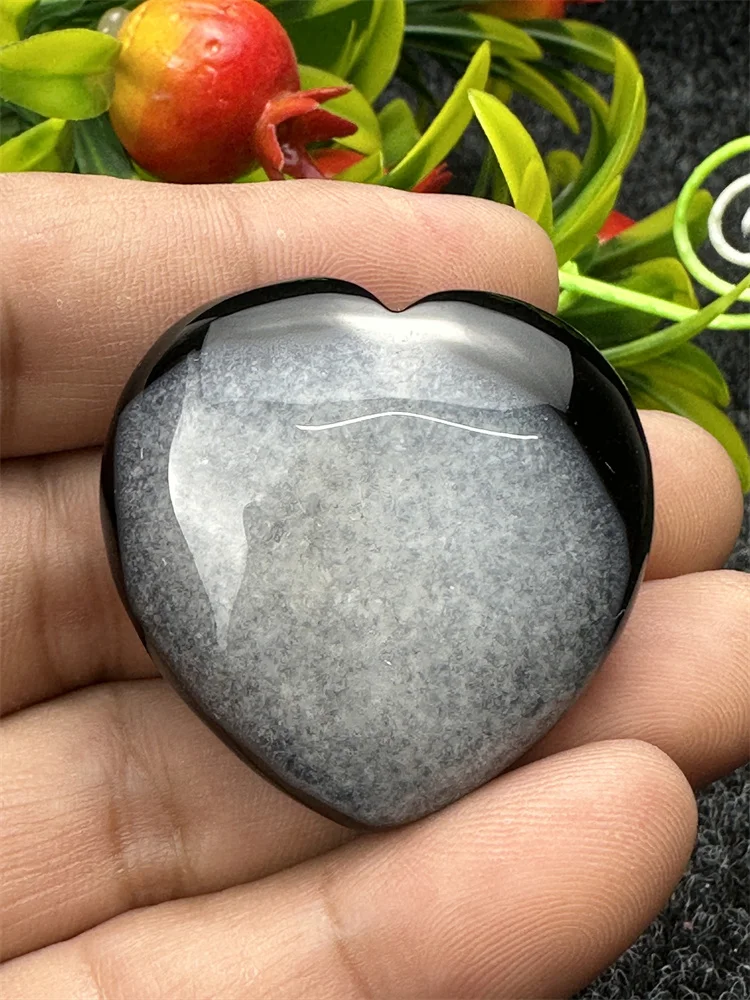 

Natural Gemstone Black Agate Love Heart-Shaped Mineral Specimen Love Hand-Carved Healing Aura Spiritual Energy Stone Fes