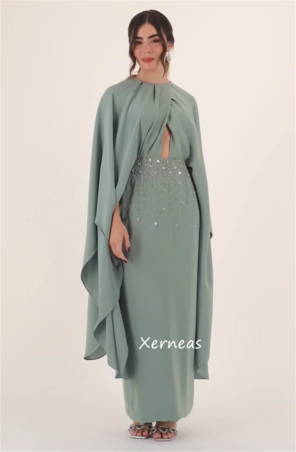 カスタマイズされたファッションジャージプリーツスパンコール付きストレートOネックミディドレスオーダーメイドフォーマルクラシックチャイニーズスタイル