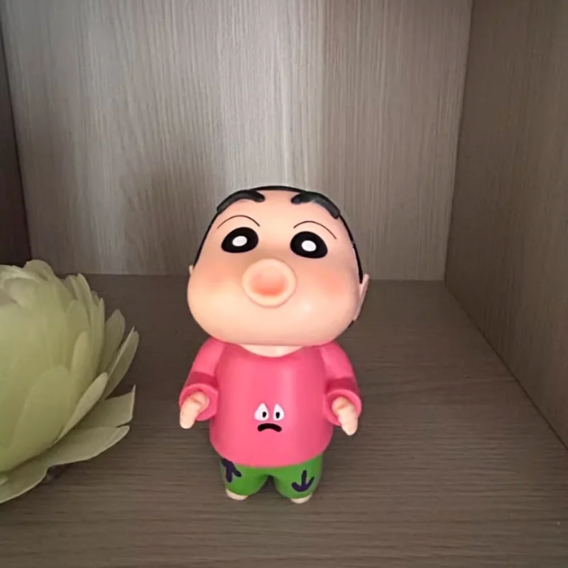 Crayon Shin-chan Cartoon Desktop Ornaments Comic periferiche Room Decoration Cute Doll Toys Lovely holiday Gift For Boys And Girls