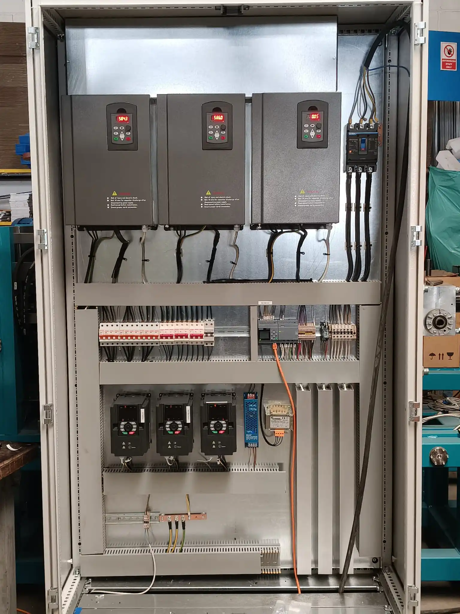 30KW VFD Variable Frequency Drive 220V Single Phase Input 3 Phase 220V Output Frequency Inverter Motor Speed Controller
