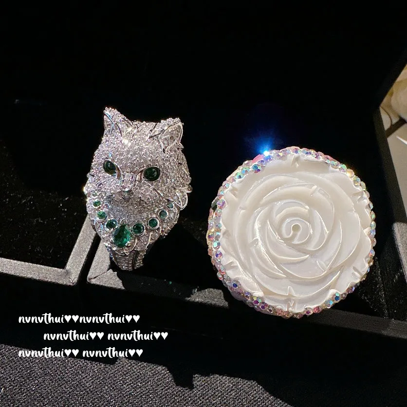 

2023 Women Magnificent Peacock Gem Cat Ring Vintage Plated 18K Gold Shell Rose Zircon