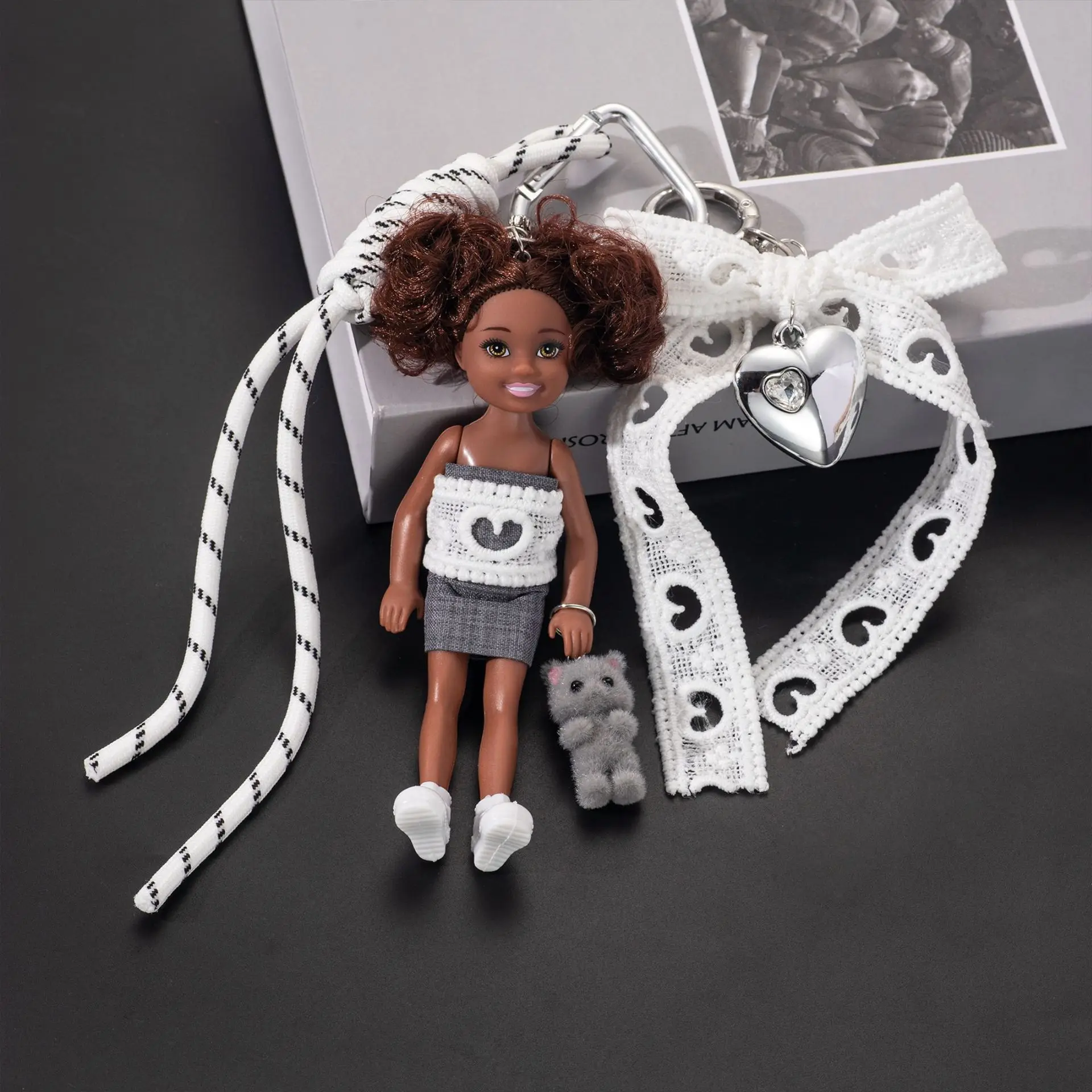 

African Curly Hair Princess Doll Fashion Lace Bow Dress Doll Keychain Pendant Joints Movable African Black Skin Doll Bag Pendant