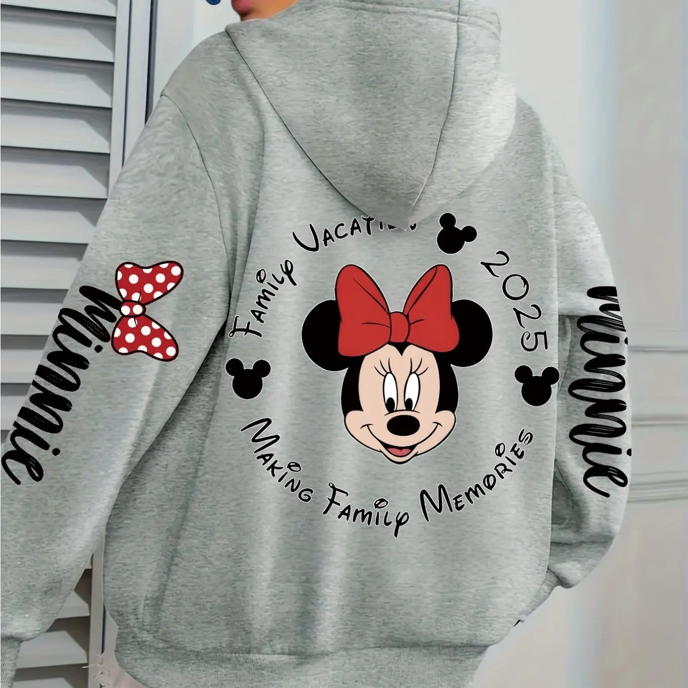 

Women Disney Minnie Mouse Hoodies Fashion Oversized Streetwear Unisex Sweatshirts Autumn and Winter Fleece Casual Versatile