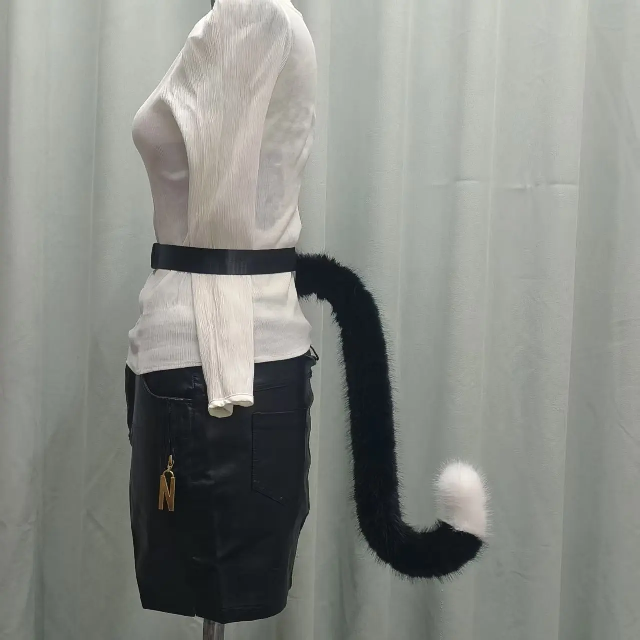 

Handmade 70CM Furry Fox Tail Girl Plush Cosplay Prop Faux Fur Cat Tail Lolita Cosplay Animal Tails Halloween Party Kids Gift