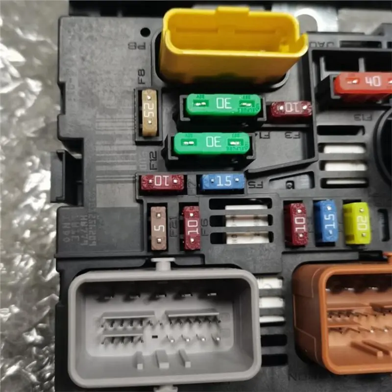 BMBY-New Engine Fuse Box Protection Module R04 6500HH 6500FT 6500KQ 9807028880 For Citroen C4 Servo For Peugeot 307 308 807
