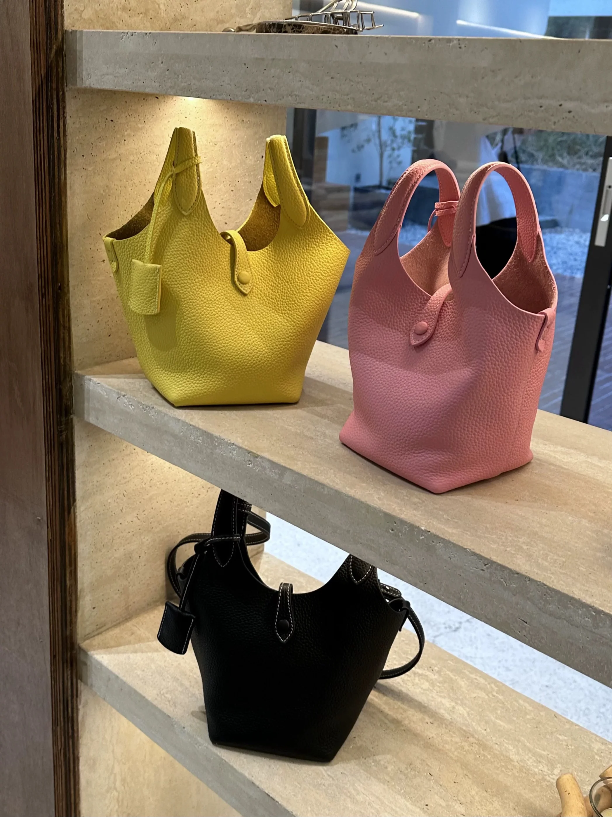 

2025 New Sle Korean Spring Summer Buet Bag Women's Commuter Crossbody Genuine Leather Handbag Faion Colored