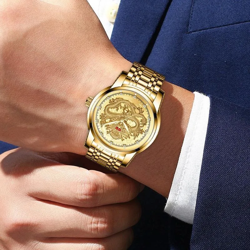 Мужские часы со стальным ремнем, светящиеся бриллианты, инкрустированные рельефом, золотой дракон, рубиновый дракон, кварцевые часы