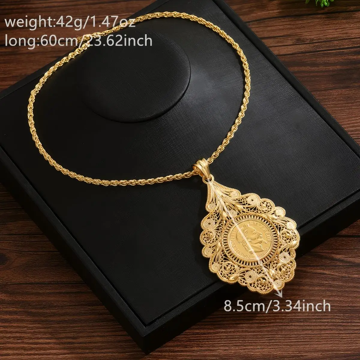 Luxury Arabic Golden Coin Necklace Vintage Portrait Medallion Elegant Ornament For Evening Kaftan Dresses