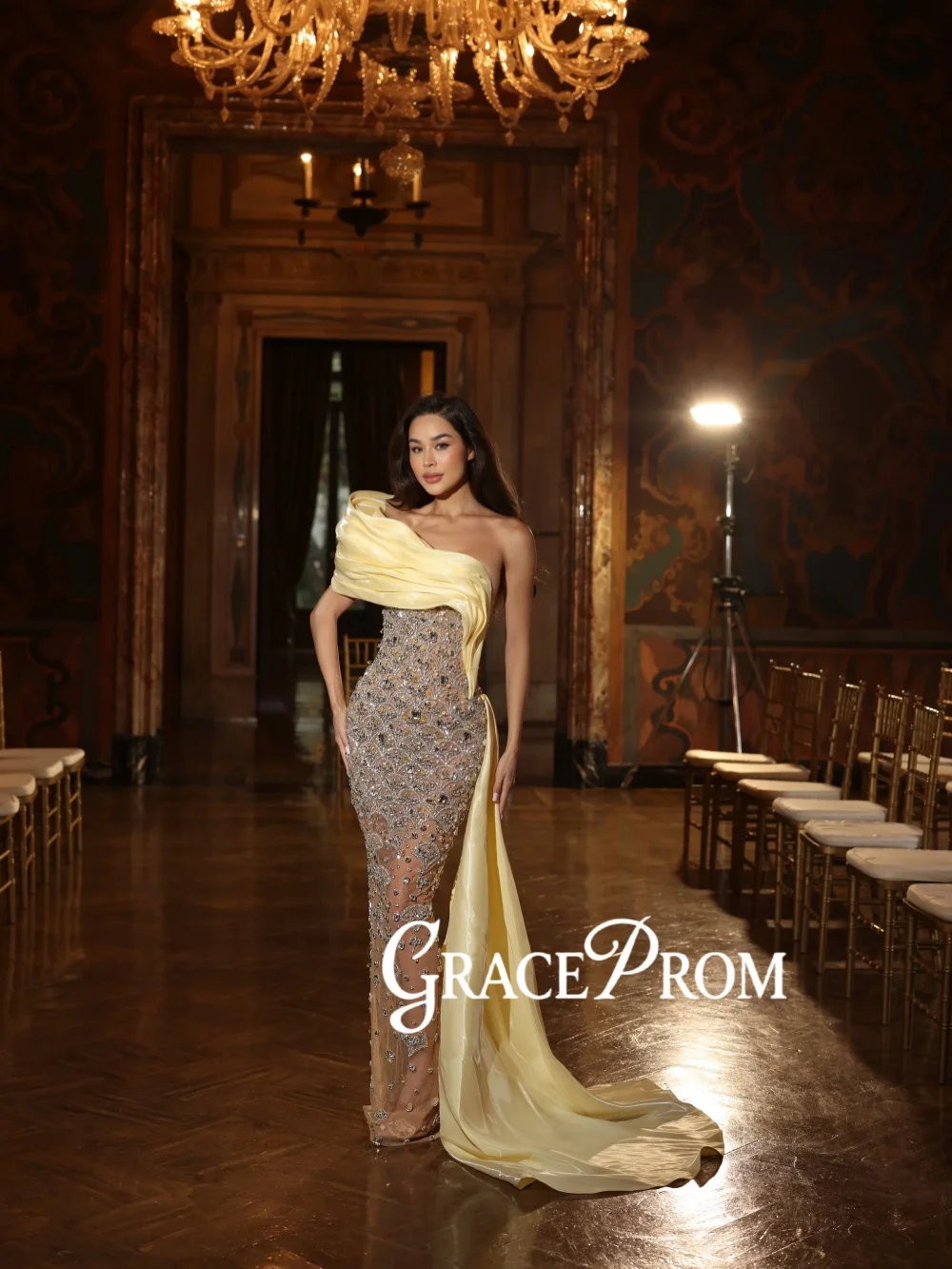 

Heavy Beaded Silver Crystal Evening Dress Elegant One Shoulder Wedding Party Gown Customized Luxury Sheath Long Red Carpet Gowns