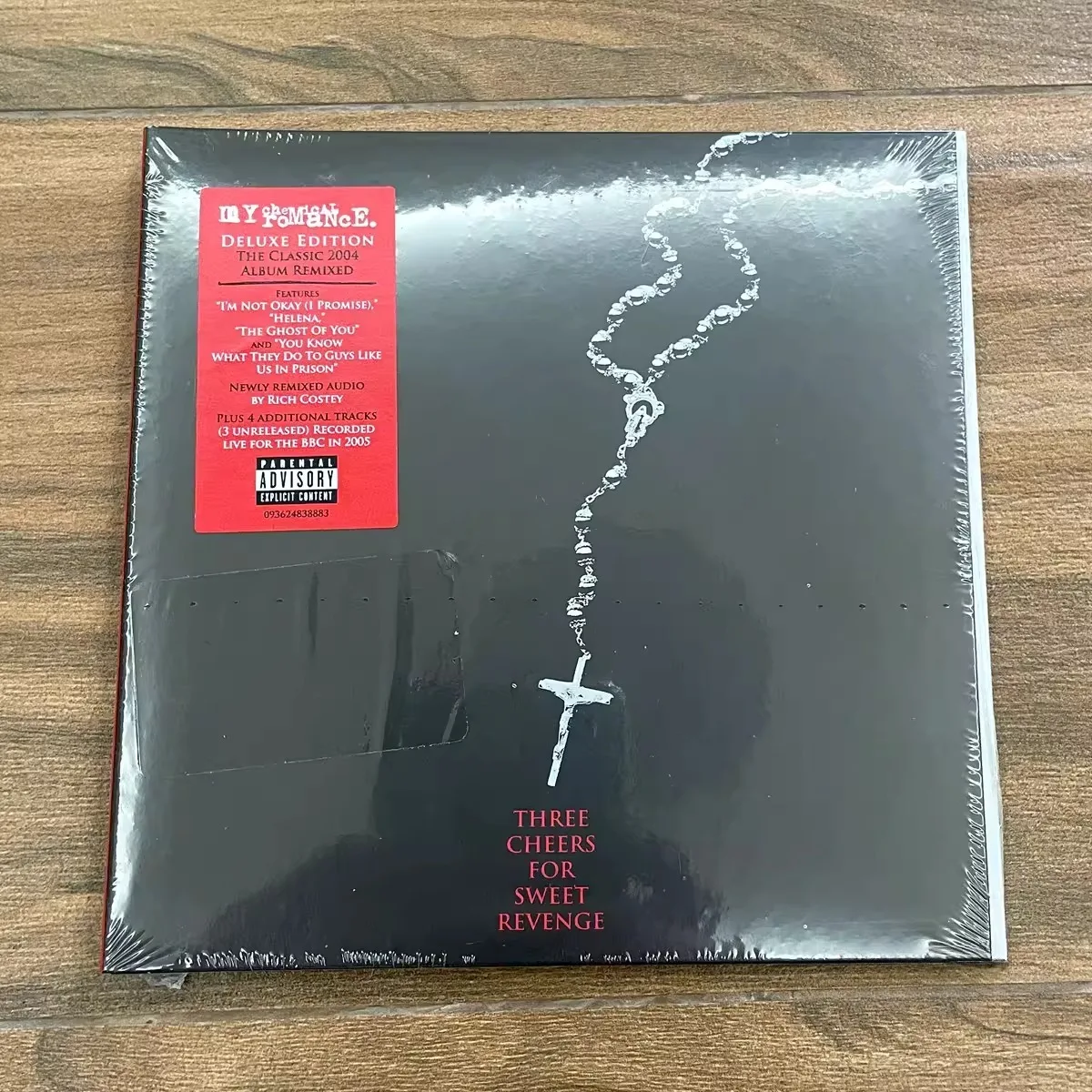

My Chemical Romance Three Cheers for Sweet Revenge – Deluxe Emo & Alternative Rock Remastered Album with Extra Tracks for Fans