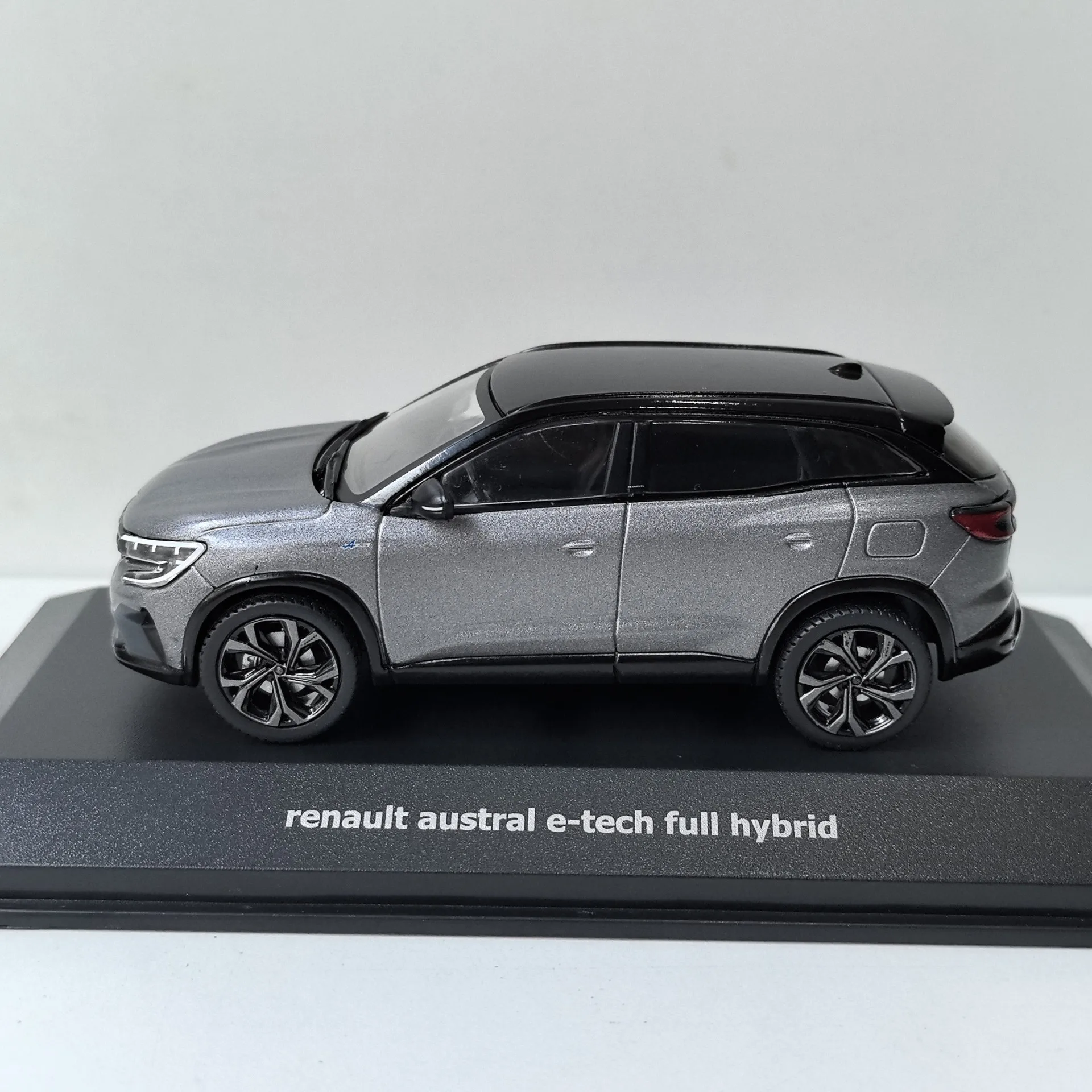Diecast SOLIDO 1/43 Scale RENAULT AUSTRAL E-TECH FULL HYBRID 2Y Alloy Car Model