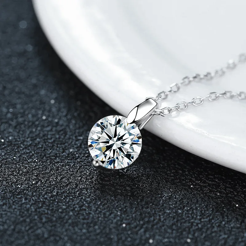 S925 الفضة الذهب الأبيض مطلي 1CT D اللون حورية البحر المسيل للدموع مويسانيتي قلادة قلادة للنساء ، أنيقة غرامة مجوهرات هدية