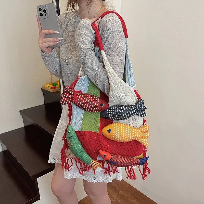 

Свободная вязаная сумка с милой маленькой рыбкой, модная летняя хлопковая вязаная крючком сумка на плечо, новая универсальная сумка на плечо для пригородных поездок, большая сумка