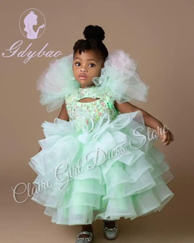 

Customized Green Flower Girl Dresses For Wedding Layered Appliques Sleeveless Cute Kids Birthday Party First Communion Gown