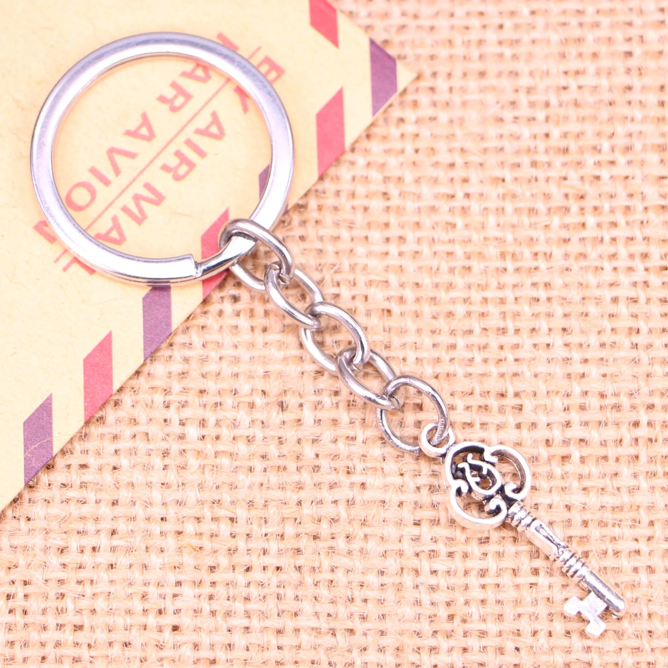 20pcs New Fashion Keychain 29x10mm Skeleton Key Pendants DIY Men Jewelry Car Key Chain Ring Holder Souvenir For Gift