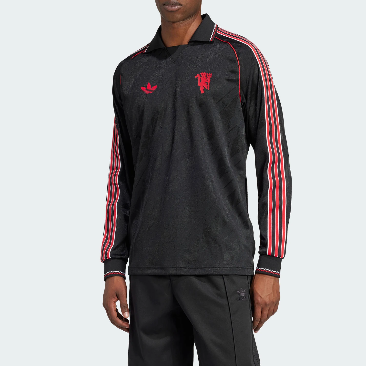 Adidas Official Original Three Stripes Men's Manchester United Football Long Sleeve T-Shirt IS6522