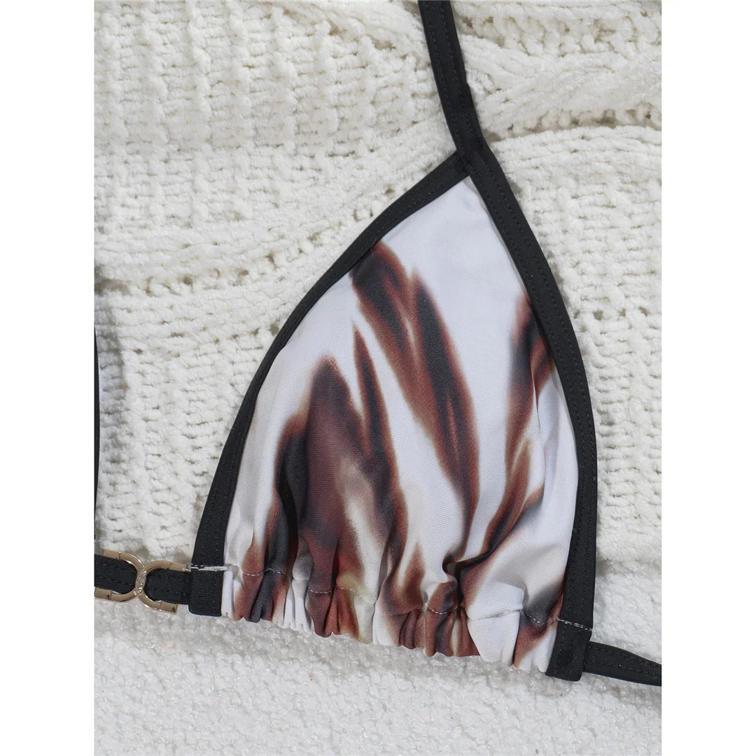 Mit Sarong-Print, Neckholder-Bikini, Damen-Badeanzug, dreiteiliges Bikini-Set, gepolsterter Badeanzug, Badebekleidung, Badeanzug, Modell V8066. – Detail 5