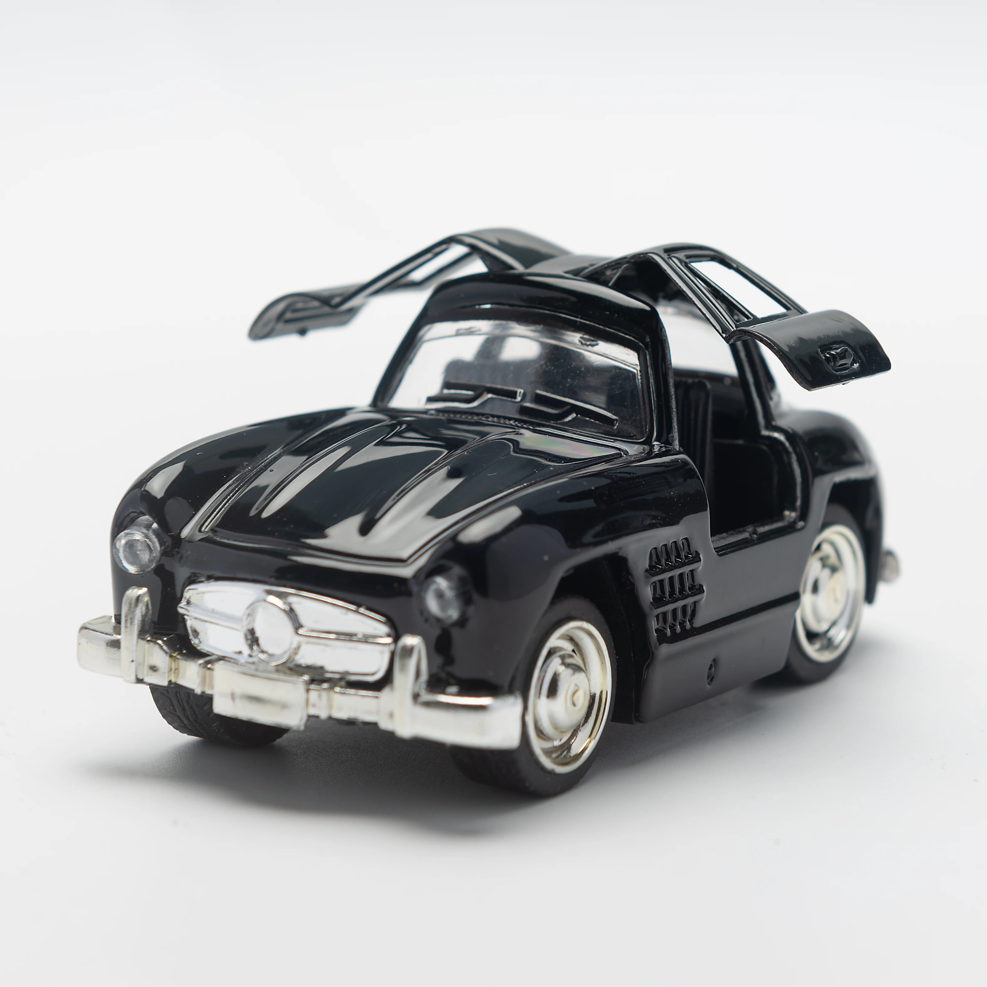 1:43 Alloy Diecast Cartoon MINI BEETLE Vintage Car Model Classic PullBack Car Miniature Vehicle Replica For Collection Gift Kids