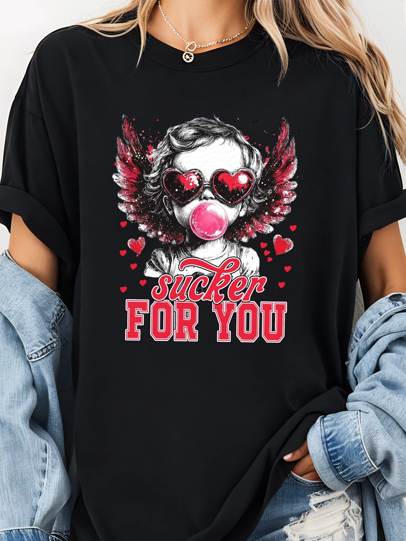Valentinstag Engel mit Herzbrille und Bubblegum Sucker für Sie Print T-Shirt Damen Casual Fashion