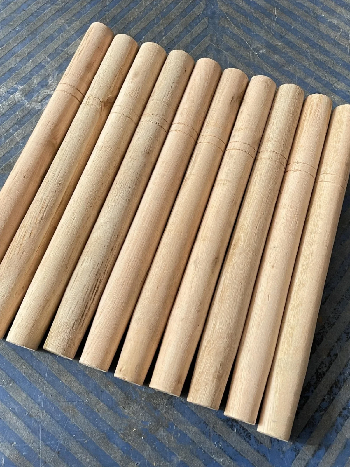 Extended Wooden Han…