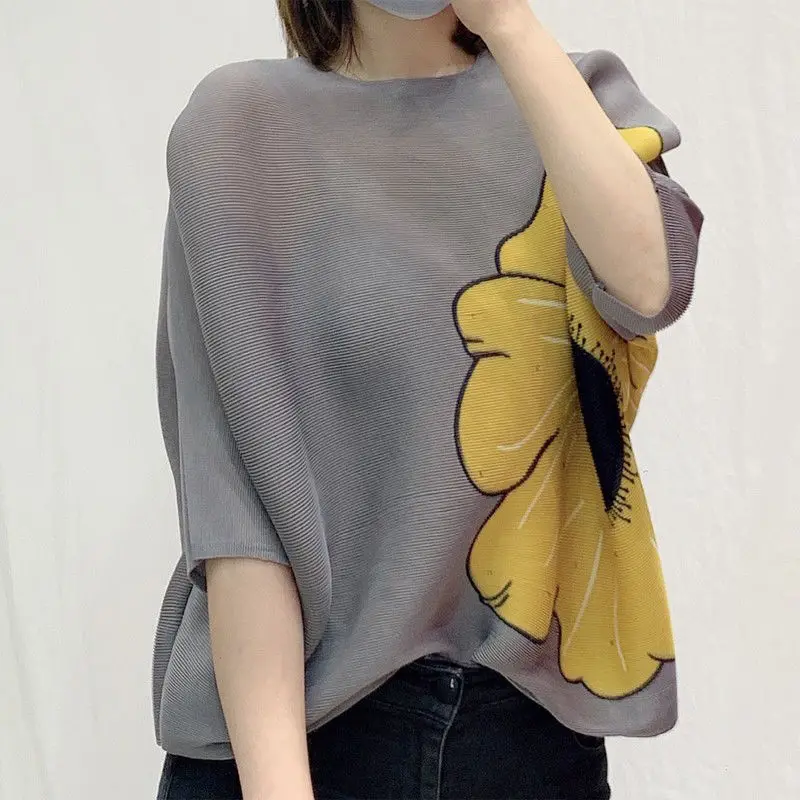 Plissee Mode Kurzarm T-Shirt Frauen Sommer neue lose und modische große Abdeckung Bauch Top Short Style Mode