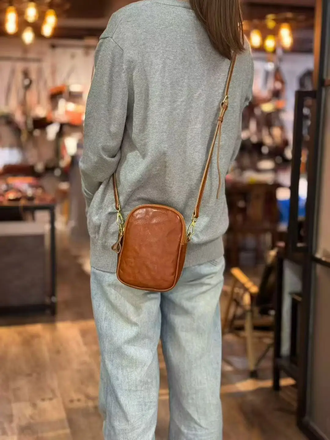 bolso-bandolera-de-cuero-vacuno-de-primera-capa-estilo-casual-vintage-para-telefono-movil-unisex-mochila-pequena-nuevo-2026