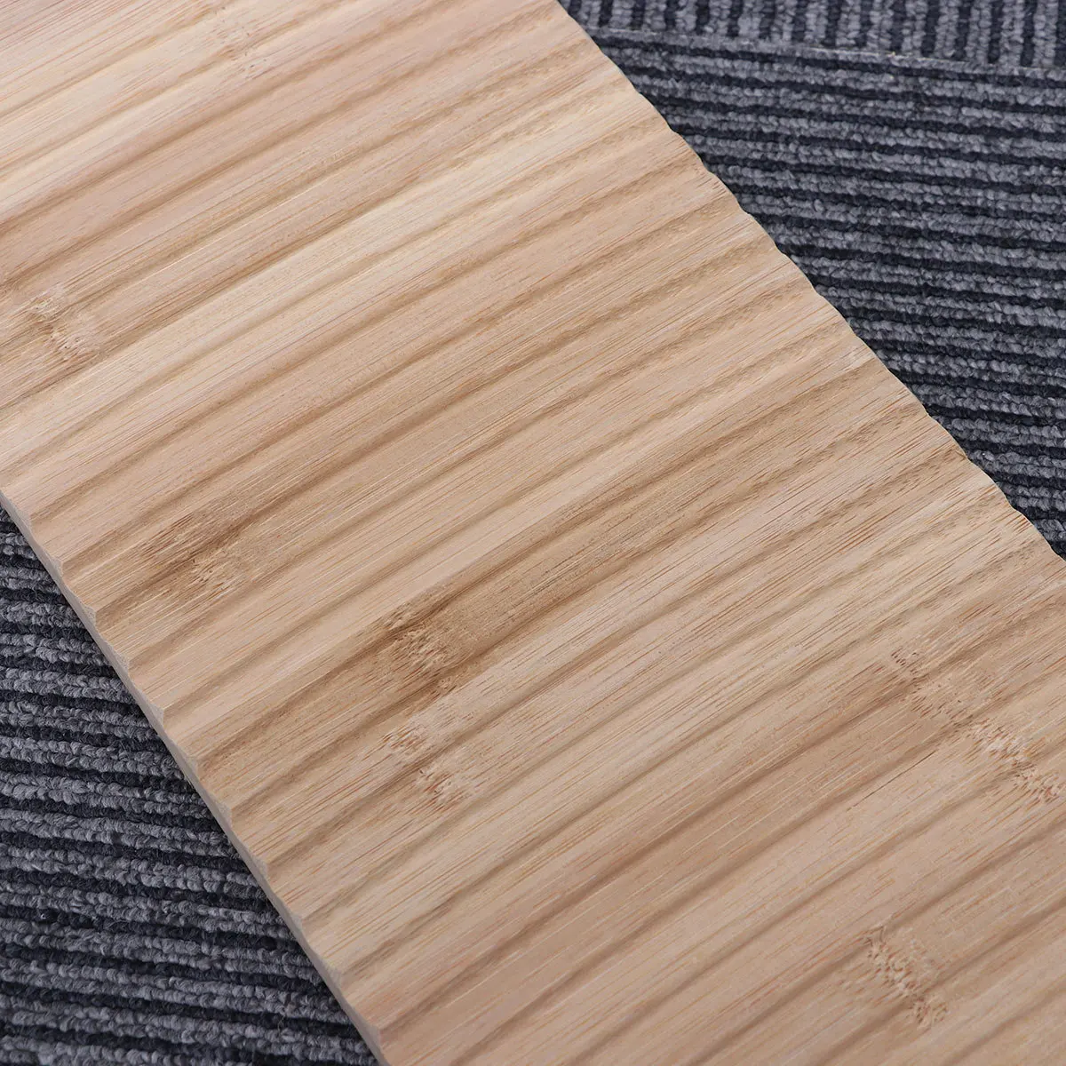 

Natural Solid Wood Laundry Washboard Mini Garment Cleaning Antislip Home Use Traditional Design Integrated Handle Durable