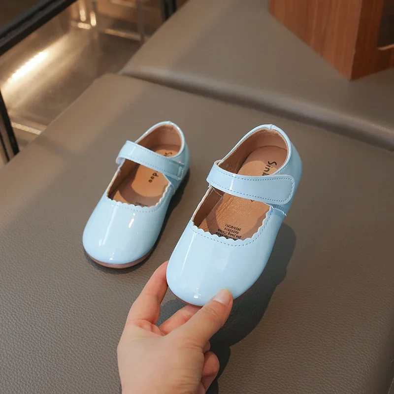 Girls Leather Shoes Solid Candy Color Children Mary James Simple Classic Style for Wedding Party Chic Bright Glossy Skin Flats