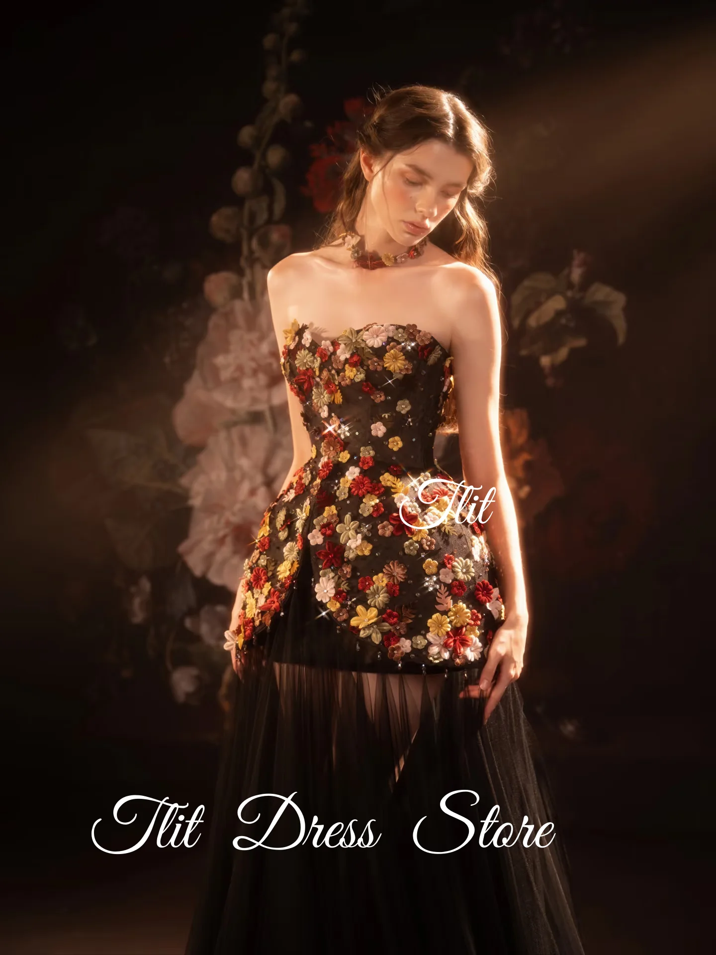 فستان سهرة جميل من الساتان الأسود من TLIT بدون حمالات فستان حفلات صغير ملون على شكل زهور من التول مخصص فيستدوس دي فييستا #2