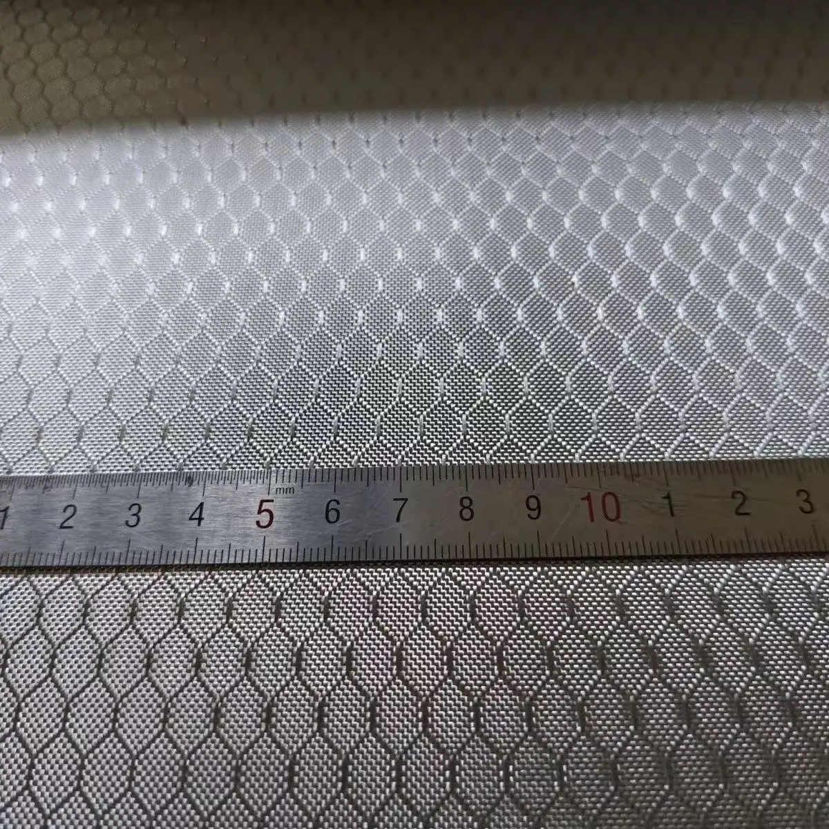

240gsm 2x2 Football honeycomb pattern fabric Glass carbon blend plating Silver fabric， 40" inch / 100cm width 30cm/50cm lengh
