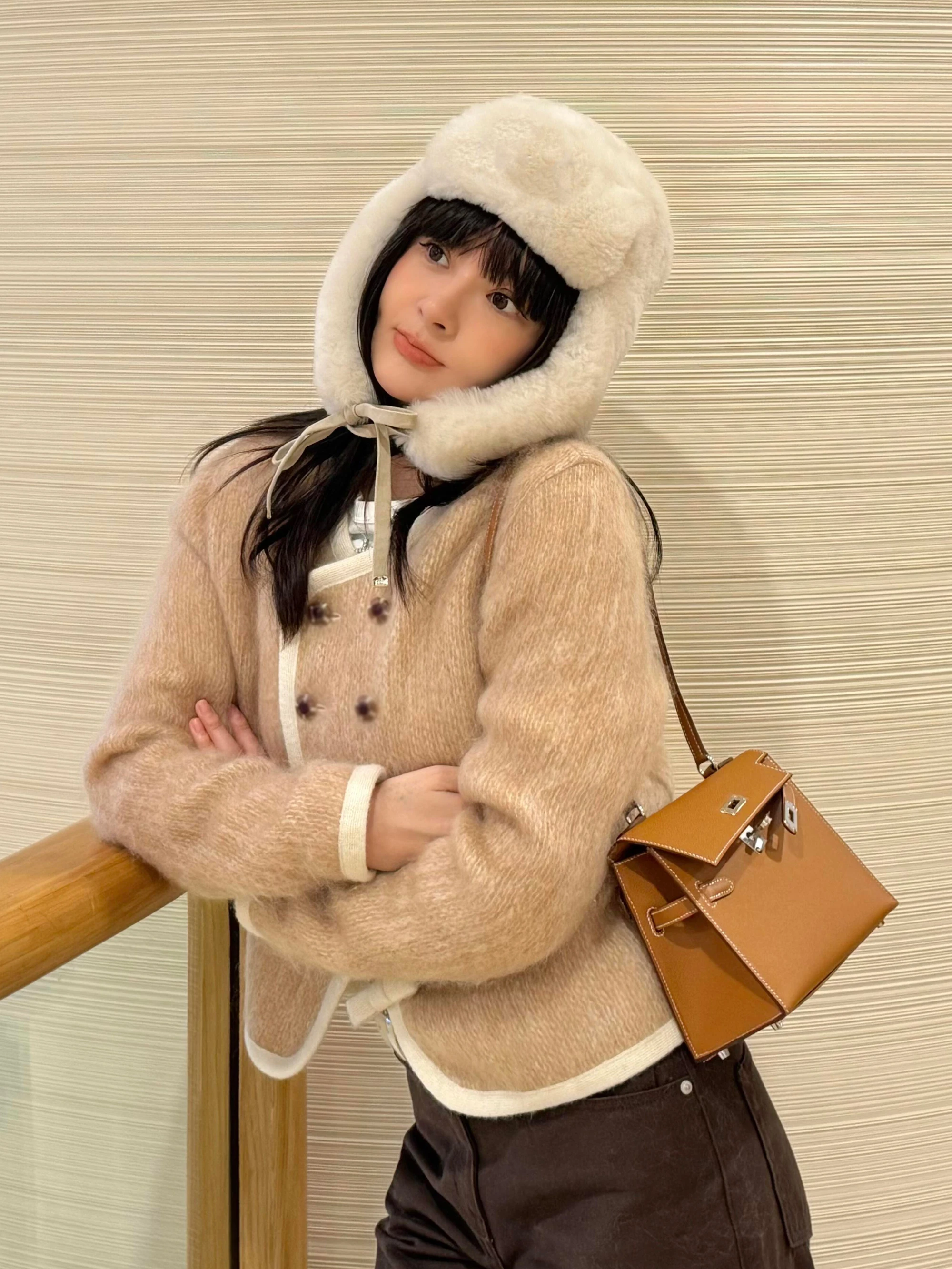 

Уникальное стеганое шерстяное пальто для женщин 2026: Новинка, элегантный и комфортный крой, свободный крой, с узлом