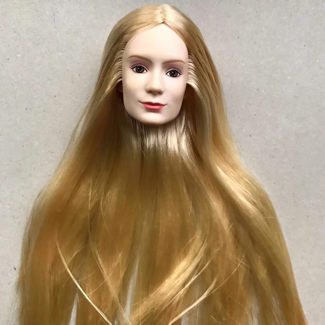 Novo rosto raro alice rainha vermelha rei boneca cabeça coleção menina macio longo cabelo cabeças boneca diy acessórios da boneca menina presente figura brinquedo
