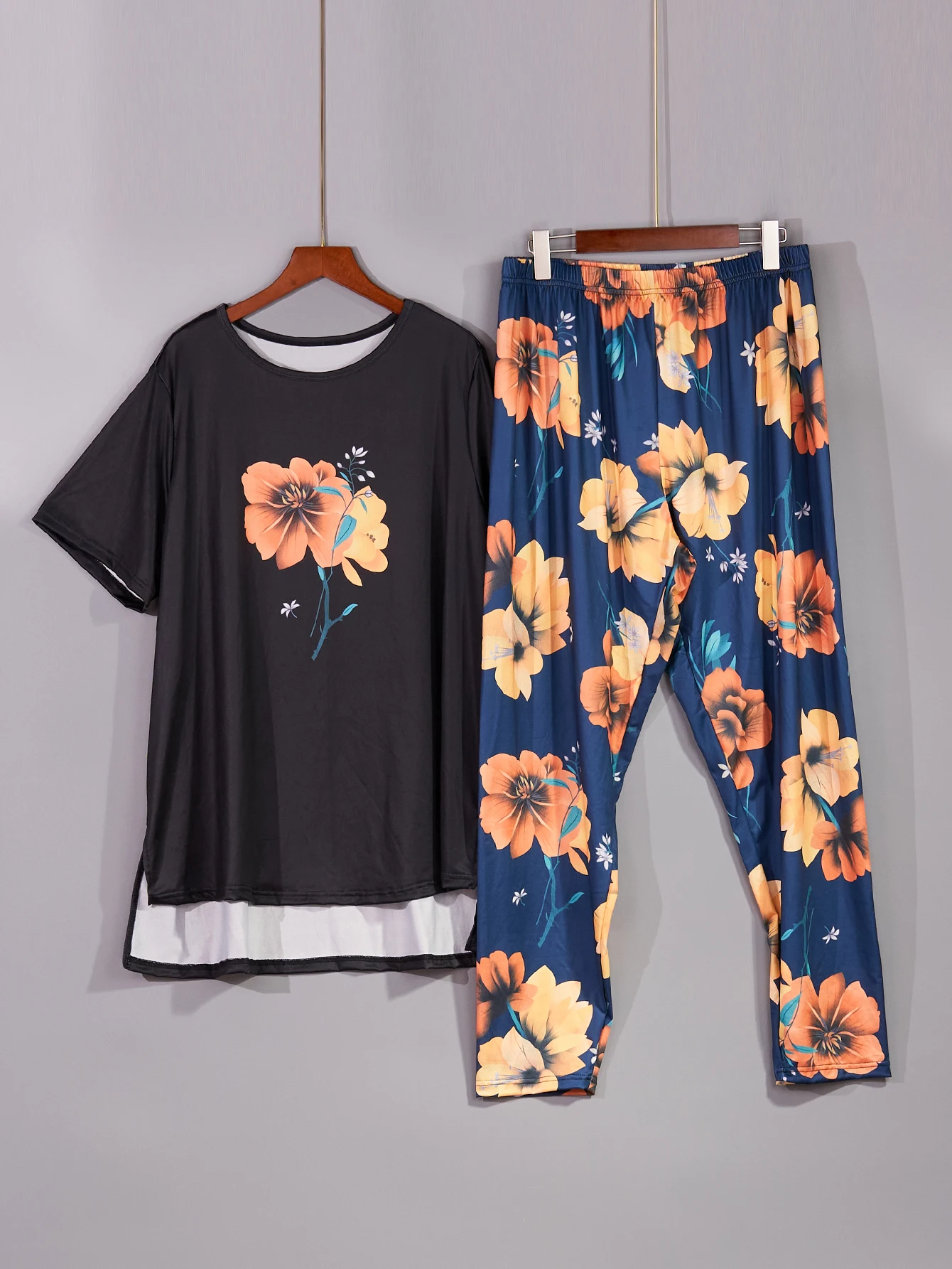 

Large size women's pajama set casual floral print short sleeved top&pants home clothing 2-piece set