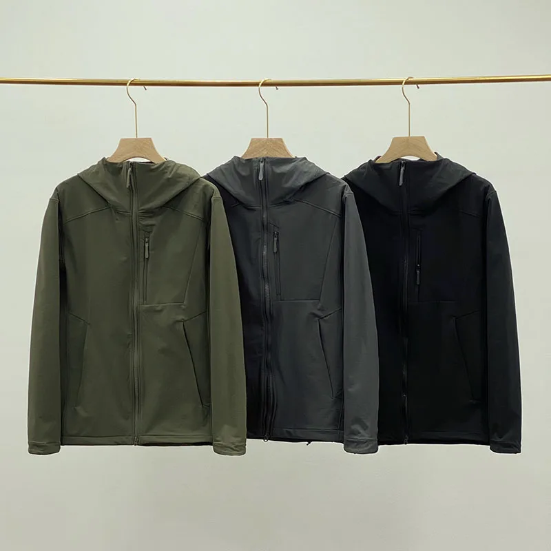 2026 Outdoor Soft Shell Mountaineering Casual Cycling Sports Windproof and Rainproof Camping Men's and Women's Hooded Jackets