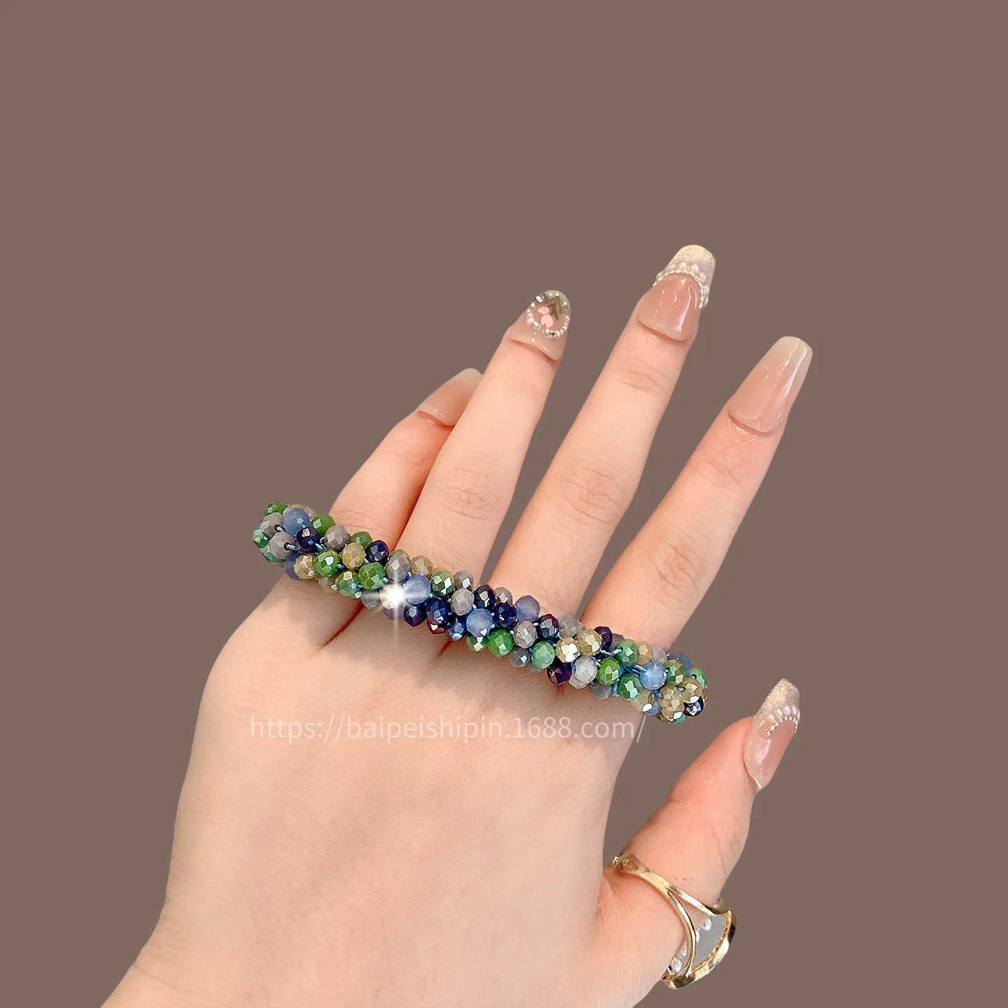 

1 шт. Разноцветная эластичная резинка для волос с блестками и бусинами, двойного назначения: для хвоста и в качестве браслета, эластичное украшение для повседневной укладки волос