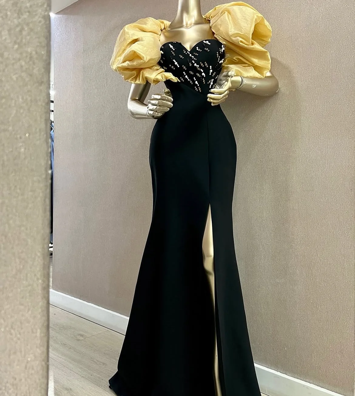 

Customized Graceful Jersey Mermaid Beading Pearls Crystal Evening Dress High Quality Sweetheart Short Sleeves Prom Gowns