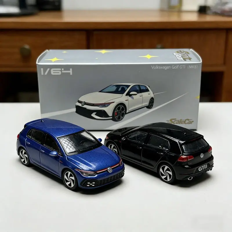 

Масштабная модель спортивного автомобиля Golf R GTI MK8 1:64, литая под давлением, из металла, для гонок на треке, миниатюрная, детская игрушка, подарок