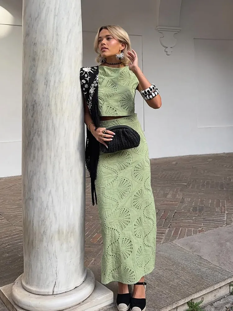 

Women's Elegant Hollow Out Skirt Suits Breathable Sleeveless Embroidery Two-Piece Set 2025 Summer Casual Beach lady Dress Outfit
