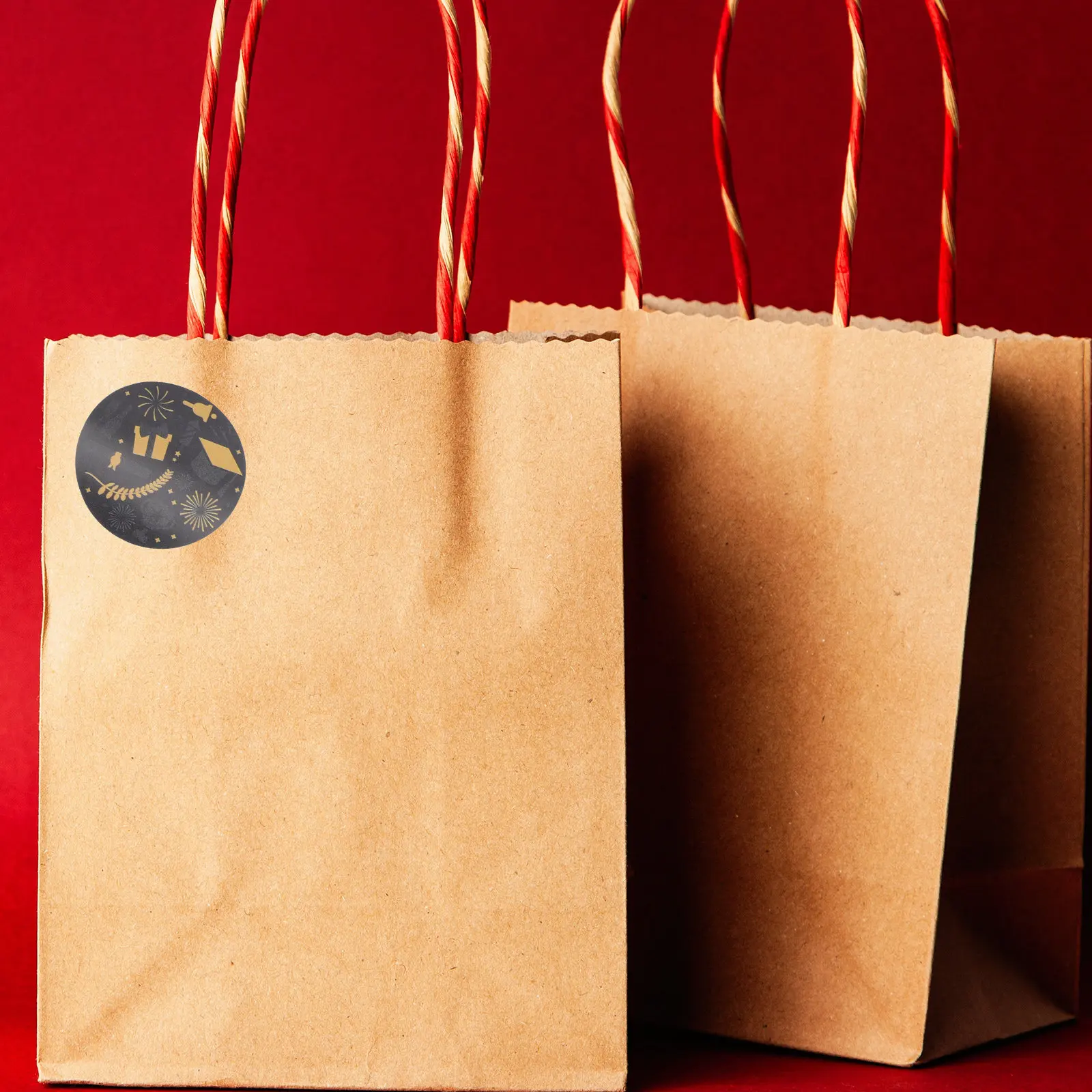 

Рулон наклеек для выпускников: высококачественные бумажные этикетки для упаковки подарков, рукоделия, конвертов, блокнотов, окон, дверей