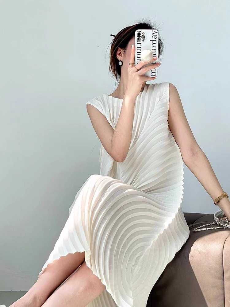 

Summer Midi Dress Women's Loose Slimming Design Pleated Casual Silk Blend Straight Cut Commute Style Fashionable Chinese Brand