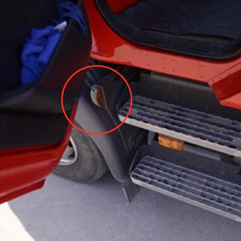 2pcs Indicator Step Light Case For Renault Premium truck Lander KERAX 400  For Volvo FL/FE  Oem: 7421103284 5001834565