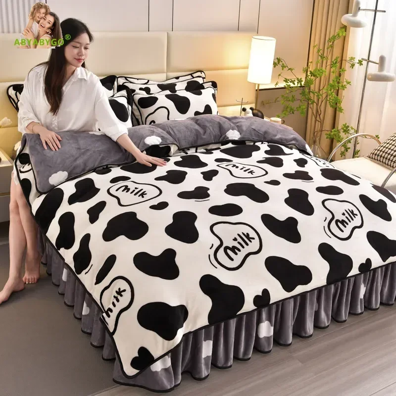 Luxury Bedding Set Winter Soft Milk Velvet Duvet Cover Set Print Thicken Warm King Size Comforter Set Bed Skirt and Pillowcases