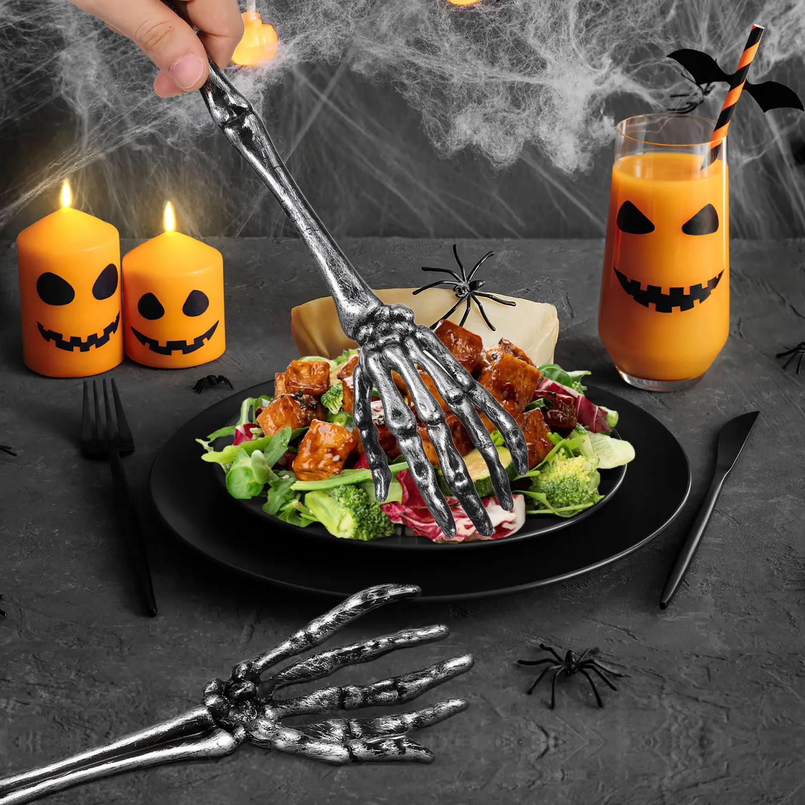 2 Pcs Halloween Skeleton Hand Salad Tong Salad Spoon Plastic Skeleton Hand Serving Spoons Utensils Forks Cutlery (Random color)
