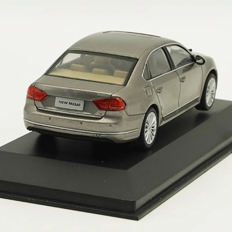 Original Diecast 1:43 Scale Passat 2011 Alloy Car Model Finished Product Collection Gift  Simulation Toy Display Static Model