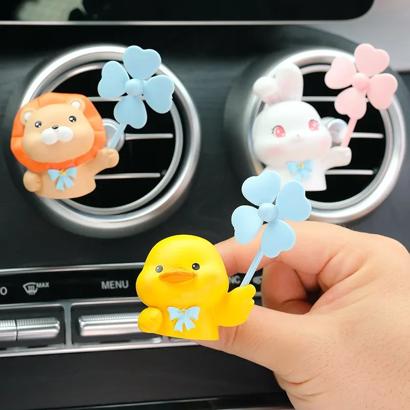 Auto Lufter frischer Bär Luft auslass Parfüm Diffusor rotierende Propeller Luft Auslass Duft