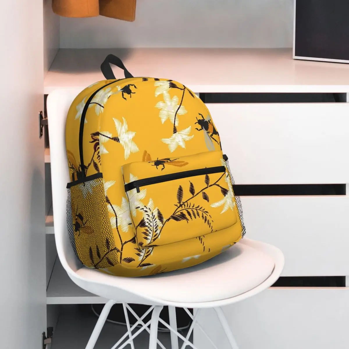 

Honey Bee Animals Student Backpack School Bag Hiking Travel Daypack for Boys Girls Fashion Bookbag Shoulder Bags