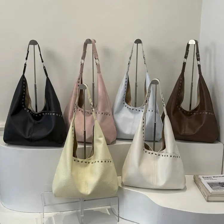 

Новая японская модная женская сумка 2026 года: простая и универсальная, на одно плечо, через плечо, для поездок на работу, высококачественная, ручная, маленькая квадратная сумка