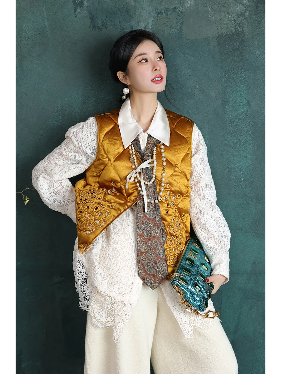 

New Chinese Sle Women's Jaet Dangdang Bla Gold Wealth Acetate Embroidery Hollow out down Vest V Ne Regular Length Sin...