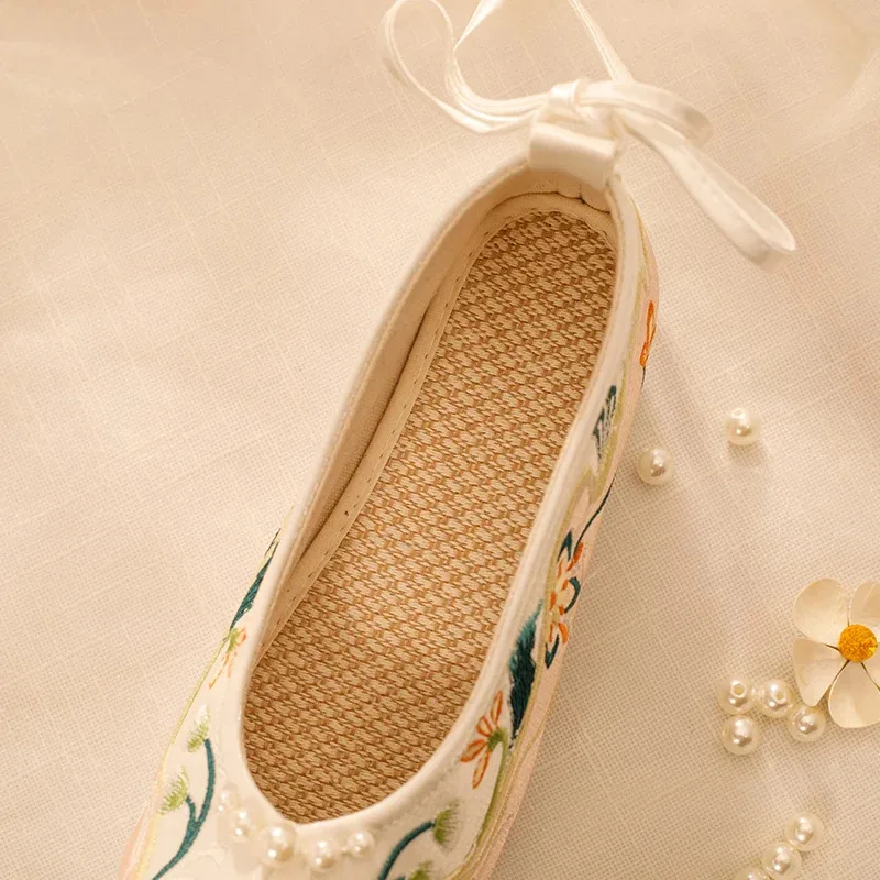 

Женская обувь Hanfu в китайском стиле династии Тан, туфли с вышивкой в древнем стиле, повседневные женские ботинки, элегантная обувь высотой 4 см